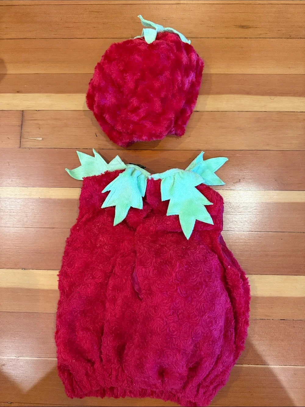 Under wraps belly baby toddler strawberry 2 piece